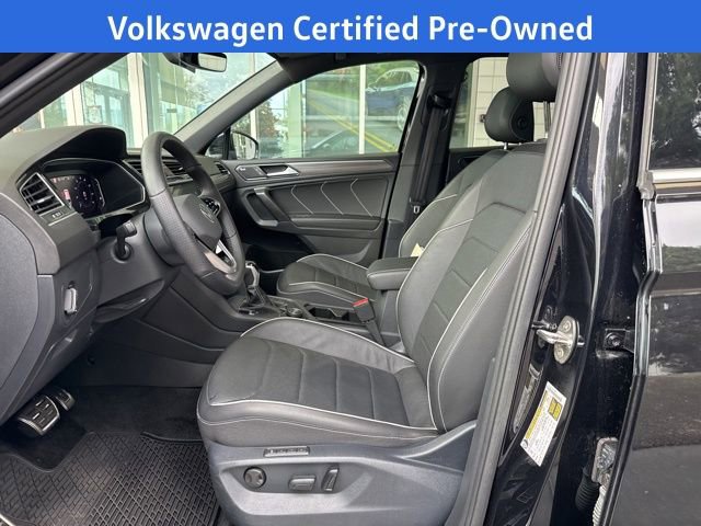 Certified 2024 Volkswagen Tiguan SEL R-Line image 18