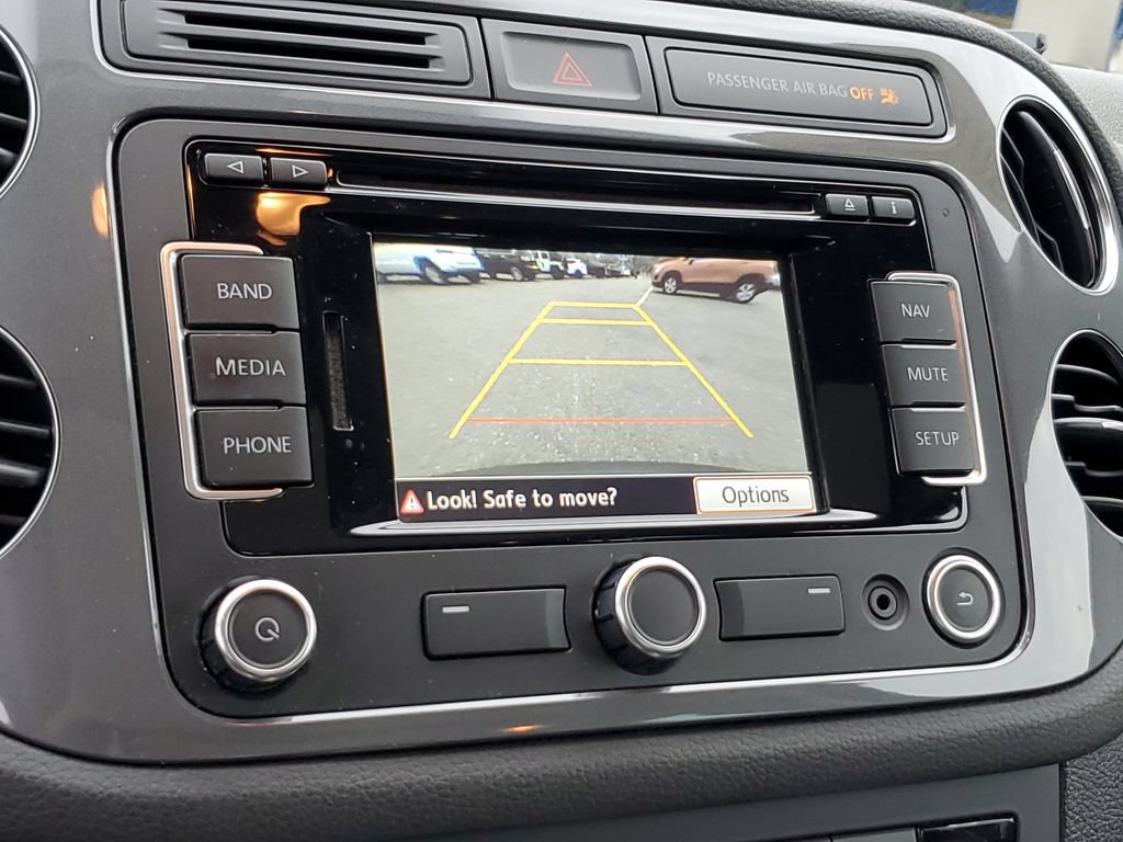 Used 2013 Volkswagen Tiguan SEL FWD image 25
