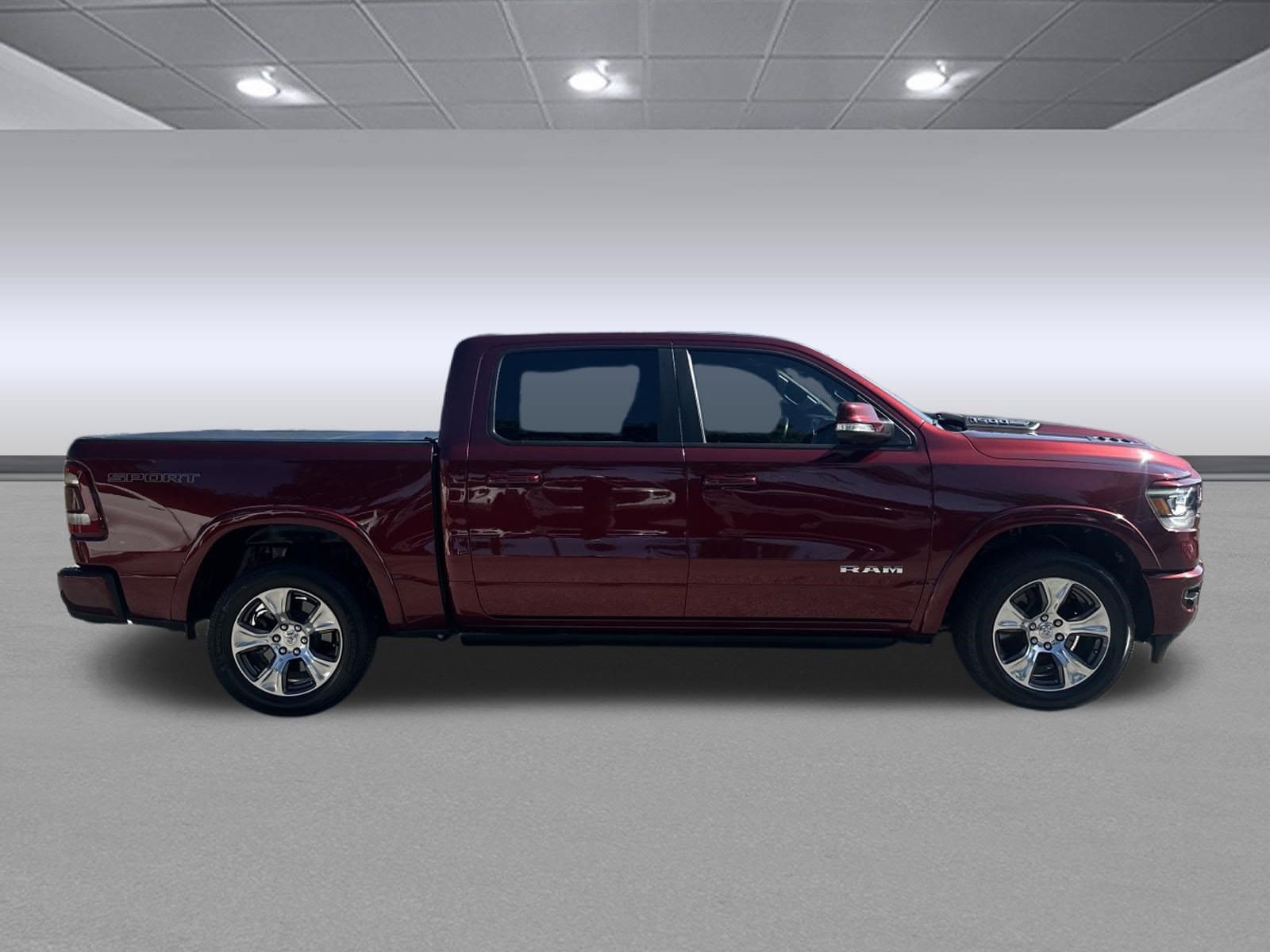 Used 2022 RAM 1500 Laramie RWD image 2