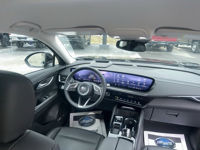 Used 2025 Buick Envision Preferred image 34