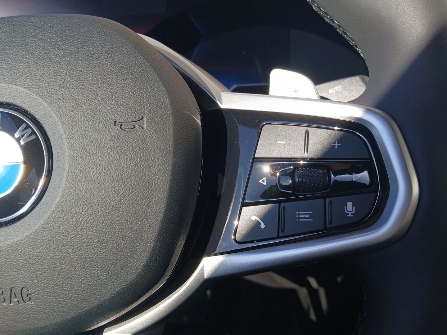 New 2026 BMW 330i Sedan w/ M Sport Package image 24