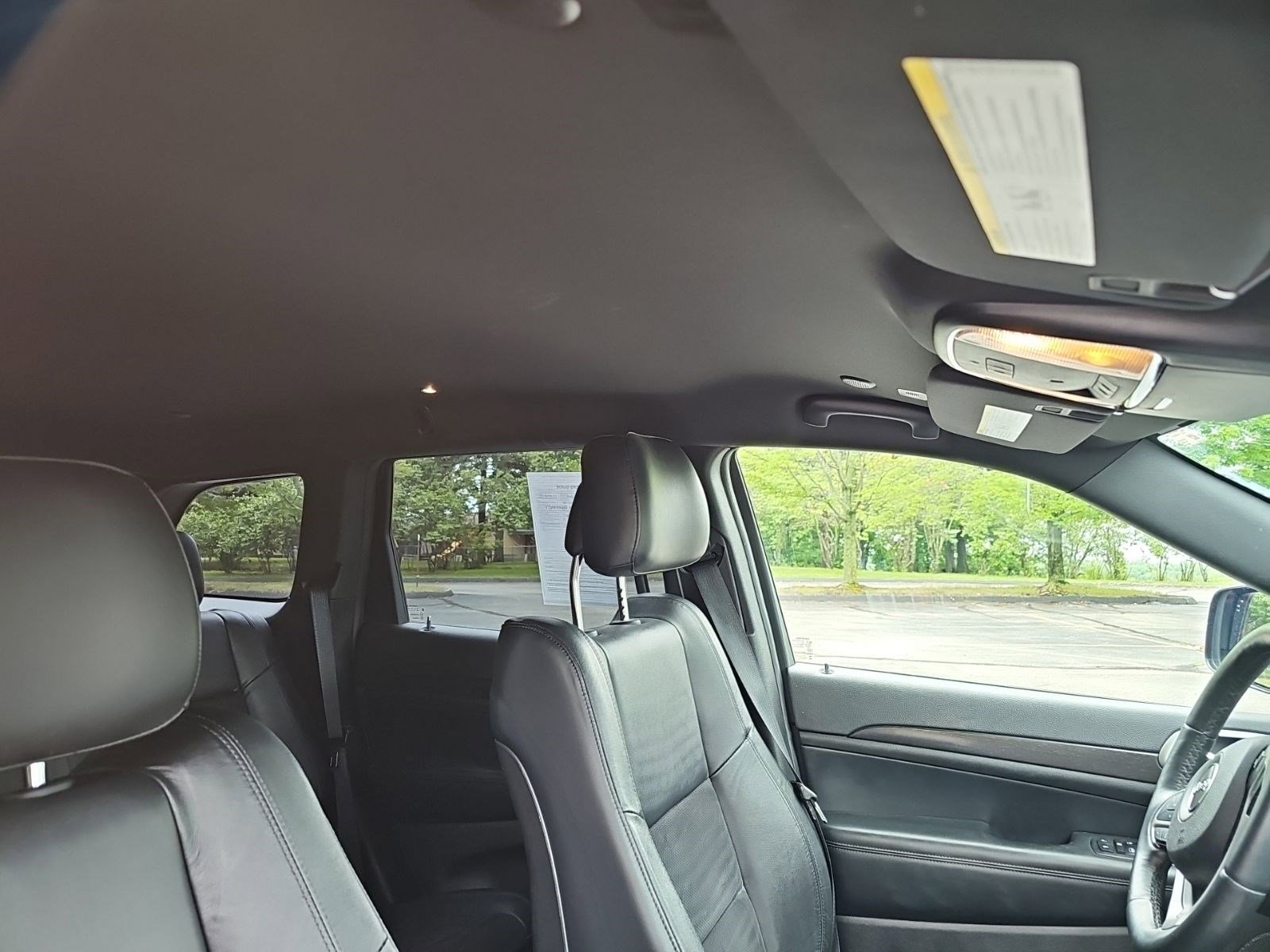 Used 2018 Jeep Grand Cherokee Altitude AWD/4WD image 13