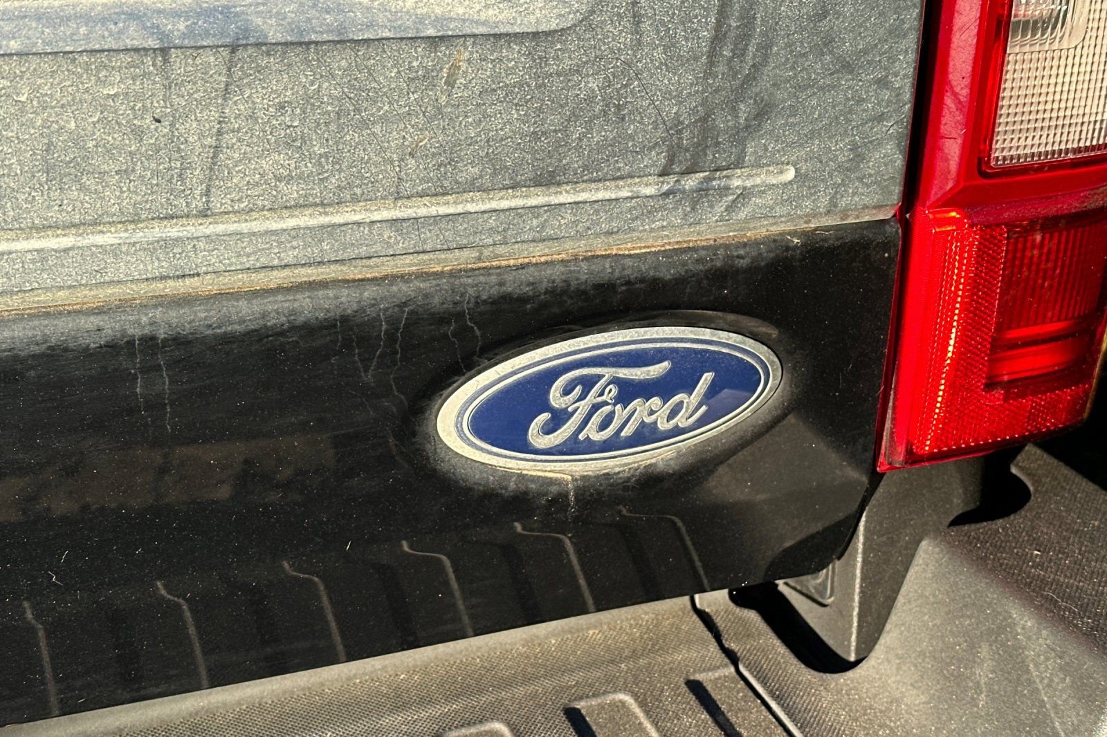 Used 2022 Ford F250 Platinum w/ Tremor Off-Road Package image 7