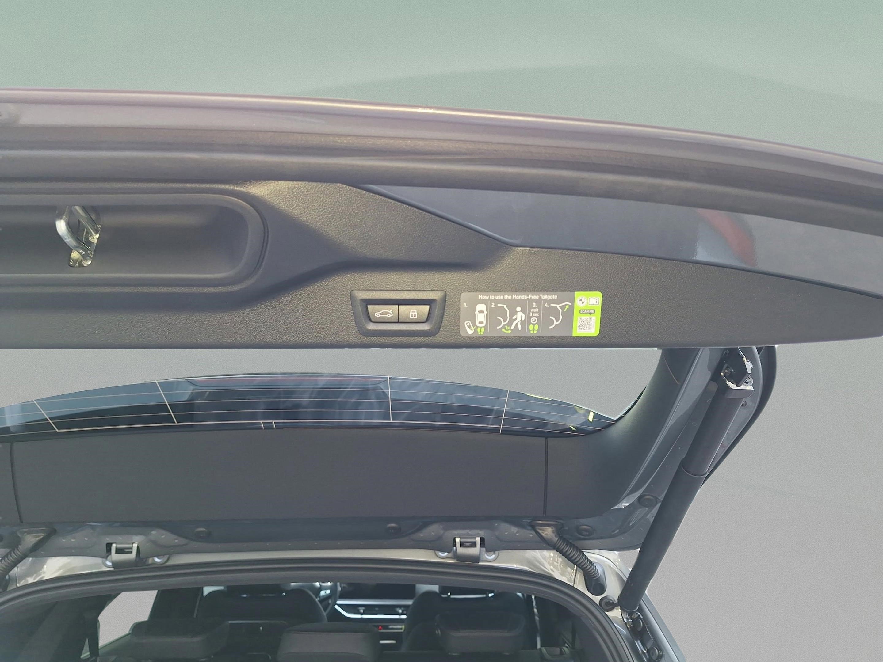 Used 2026 BMW X5 xDrive40i w/ Premium Package AWD/4WD image 18