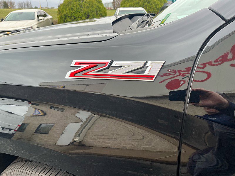 Used 2019 Chevrolet Silverado 1500 LTZ w/ LTZ Plus Package AWD/4WD image 14