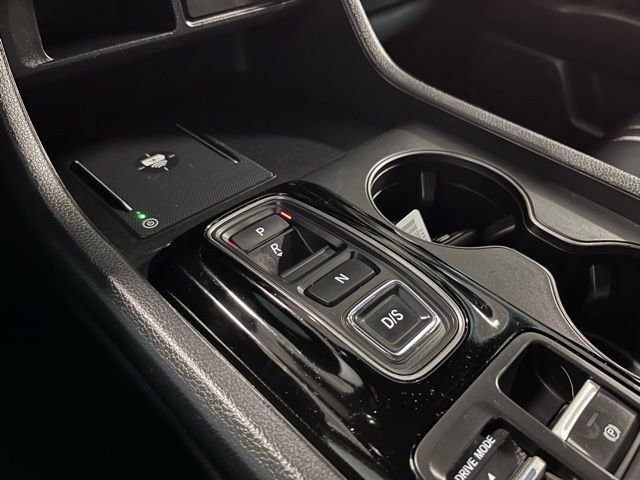 Used 2025 Honda Pilot TrailSport image 25