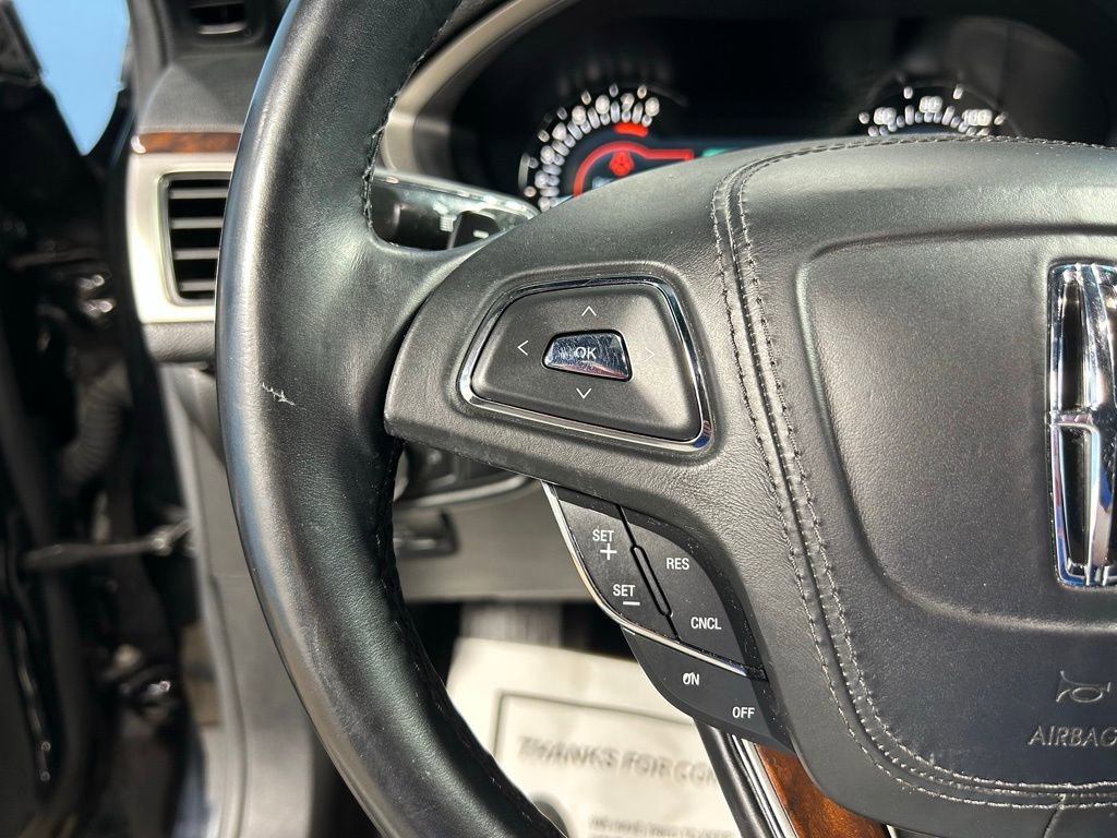 Used 2017 Lincoln MKZ Reserve image 19