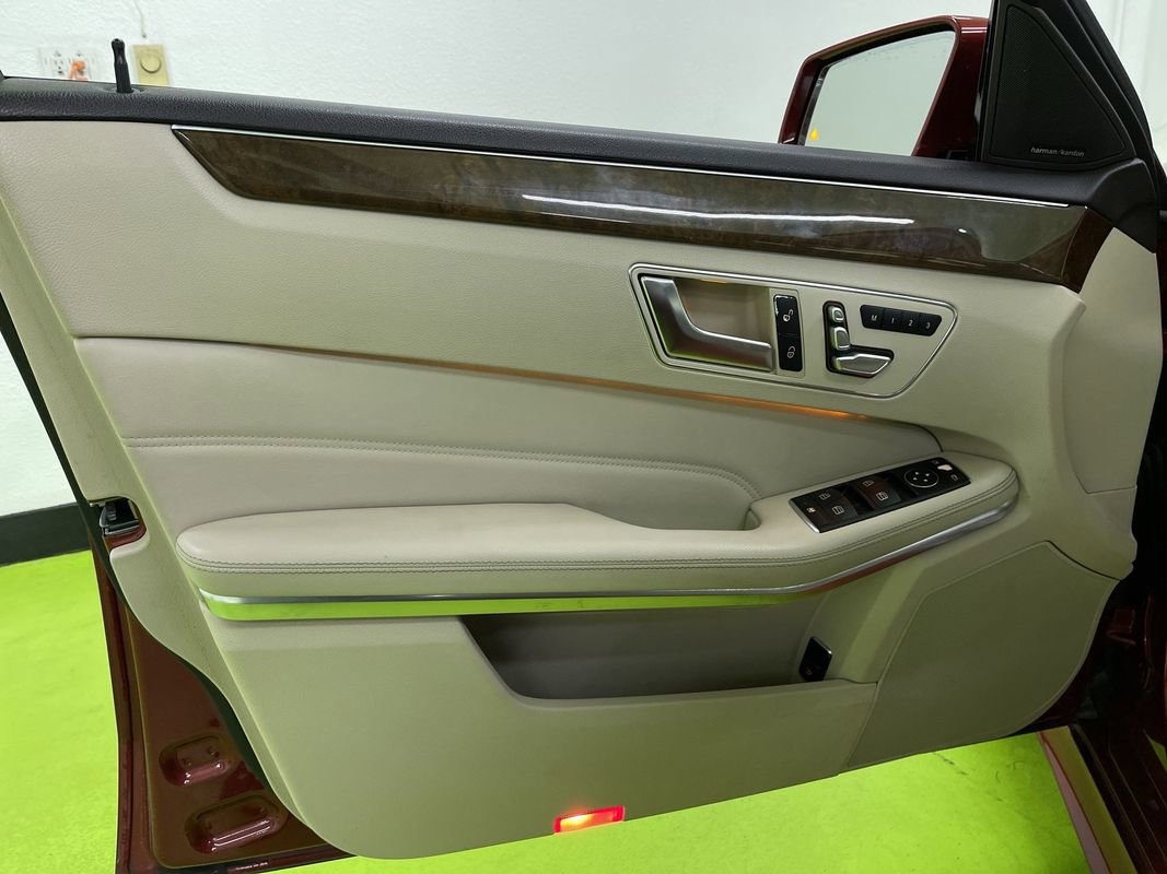 Used 2015 Mercedes-Benz E 250 BlueTEC Sedan w/ Premium 1 Package image 16