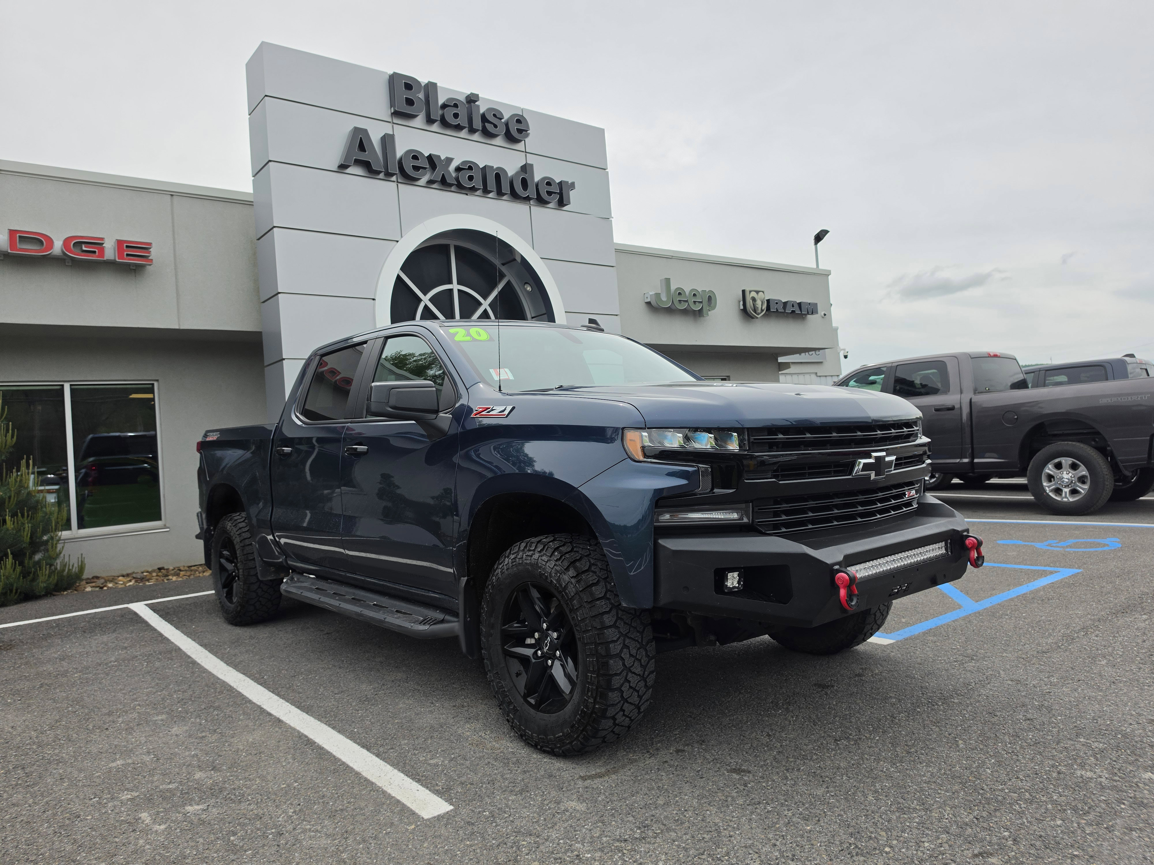 Used 2020 Chevrolet Silverado 1500 LT Trail Boss AWD/4WD image 1