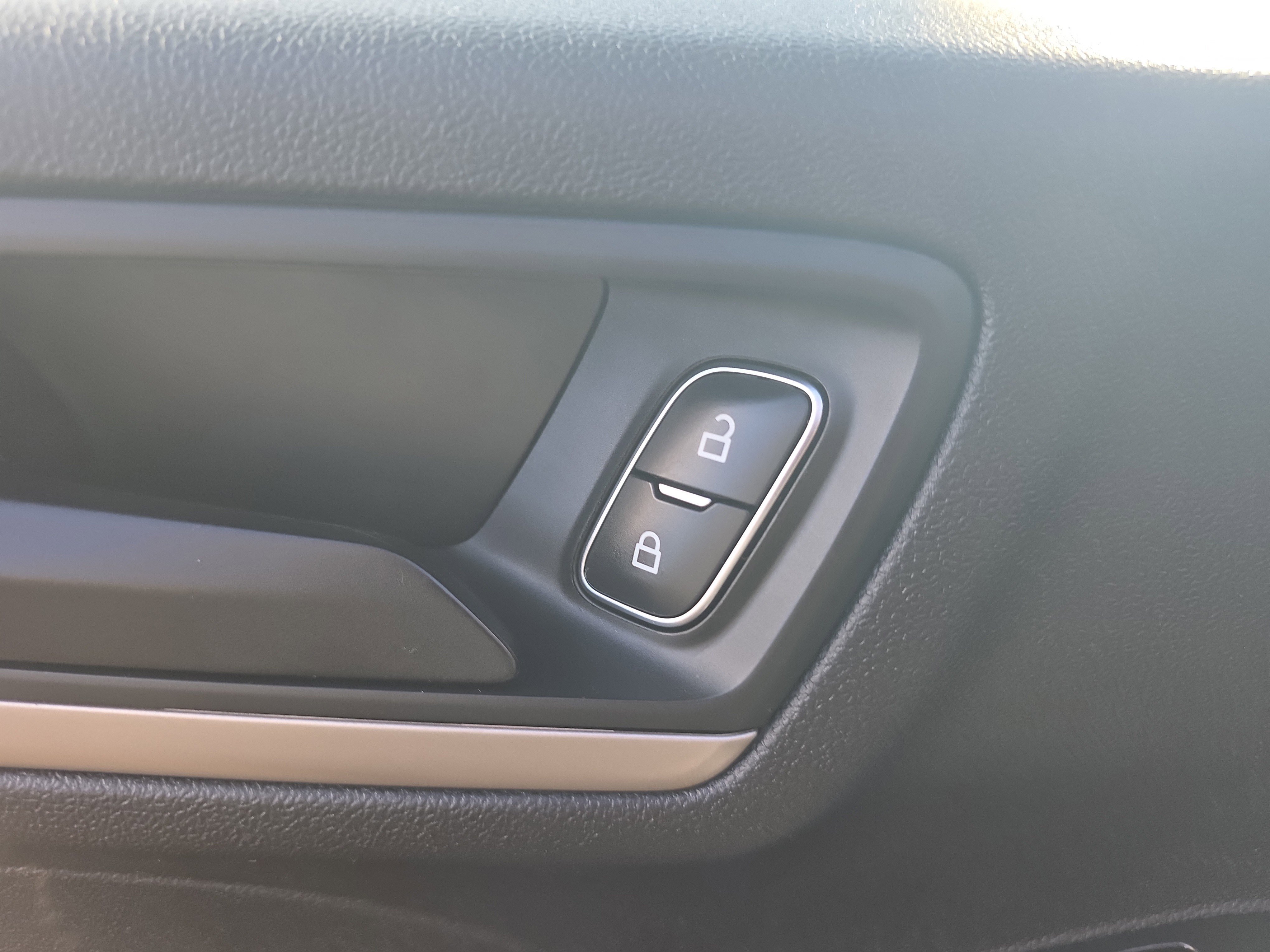 Certified 2022 Ford Escape SE w/ Cold Weather Package image 26