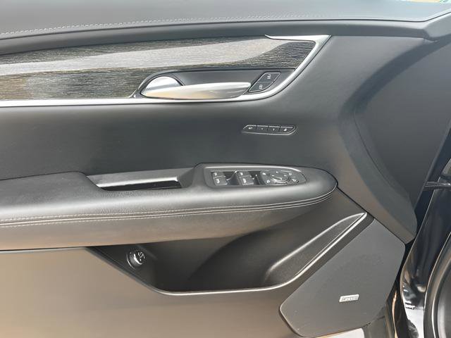 Used 2021 Cadillac XT5 Premium Luxury FWD image 14