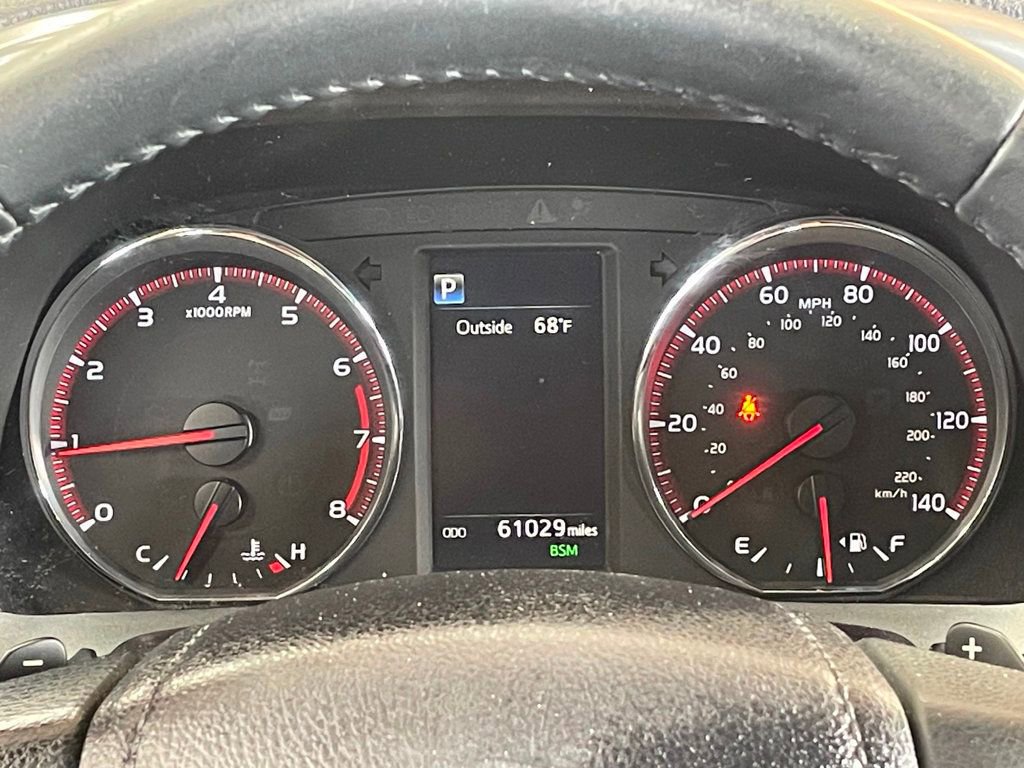 Used 2018 Toyota RAV4 SE w/ Power Extra Value Package AWD/4WD image 26