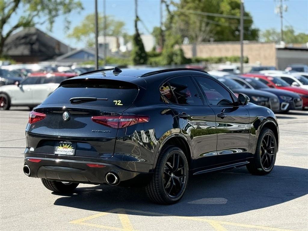 Used 2021 Alfa Romeo Stelvio Ti w/ Nero Edizione AWD/4WD image 7
