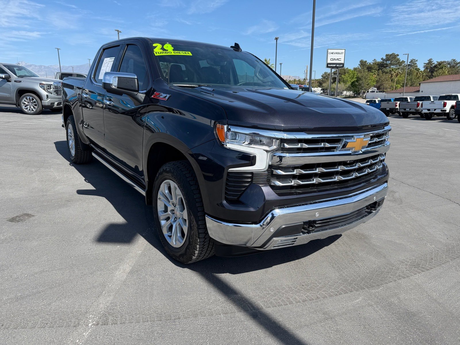 Used 2024 Chevrolet Silverado 1500 LTZ w/ Technology Package image 1