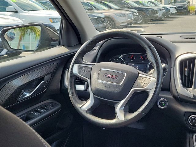Used 2024 GMC Terrain SLE FWD image 3