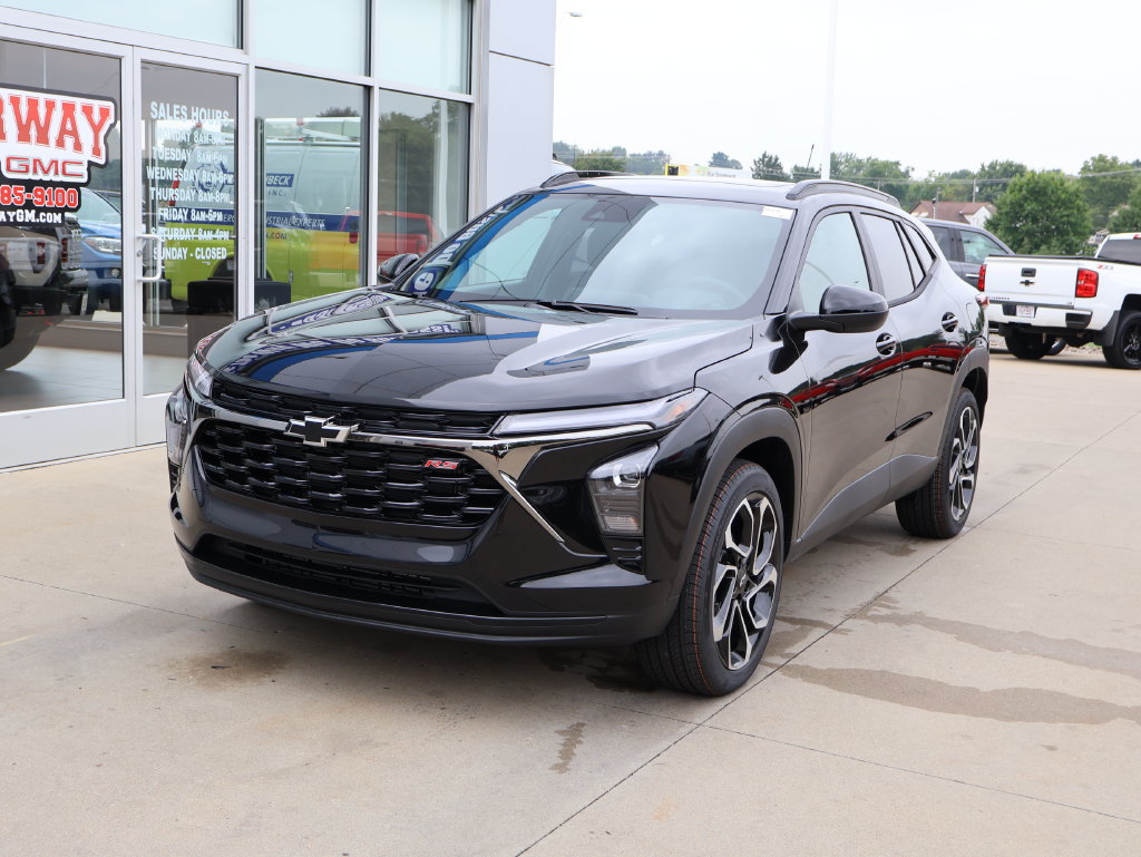 New 2026 Chevrolet Trax RS w/ Sunroof Package FWD image 6