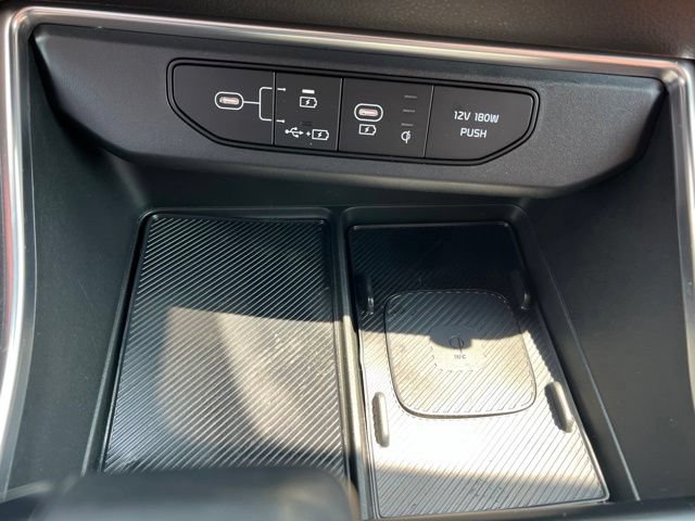 Certified 2025 Kia Carnival SX Prestige FWD image 26