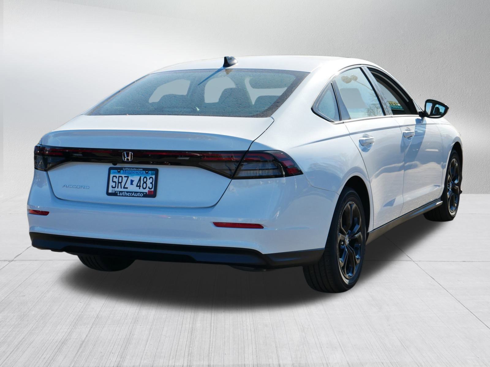 Certified 2025 Honda Accord SE image 6