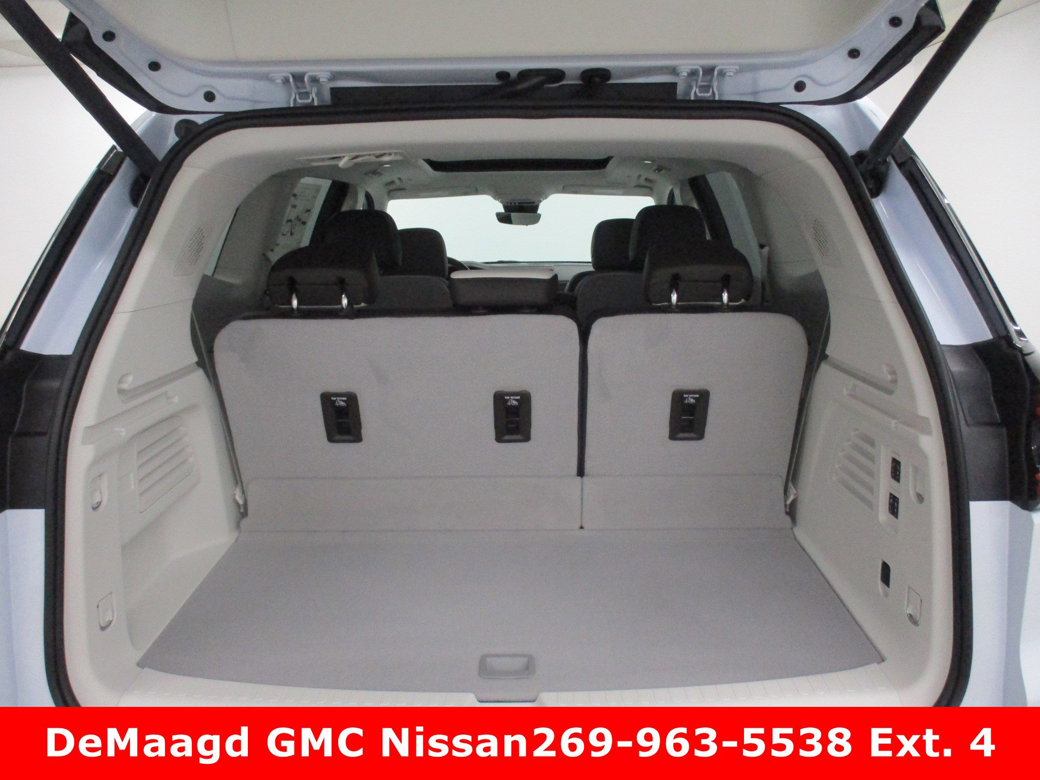 New 2026 GMC Acadia Denali w/ Super Cruise Package image 15