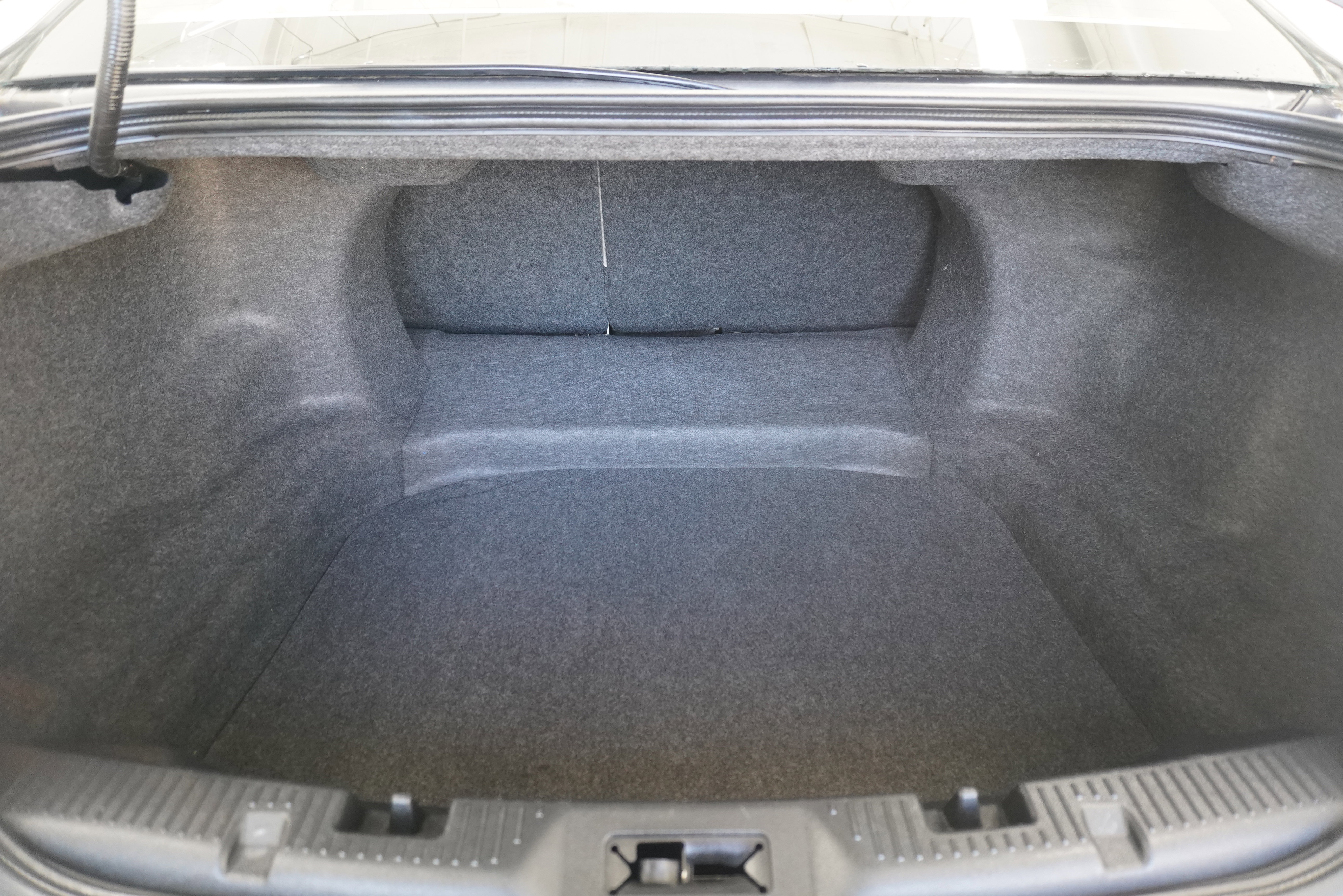 Used 2011 Ford Taurus Limited w/ 301A Rapid Spec Order Code image 27