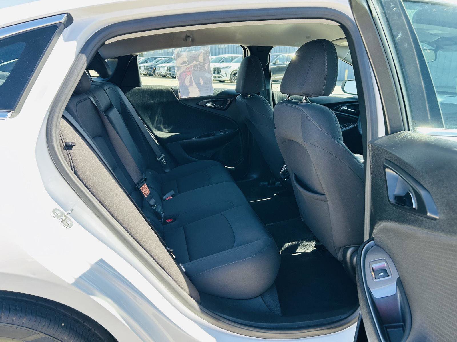Used 2024 Chevrolet Malibu LT FWD image 27