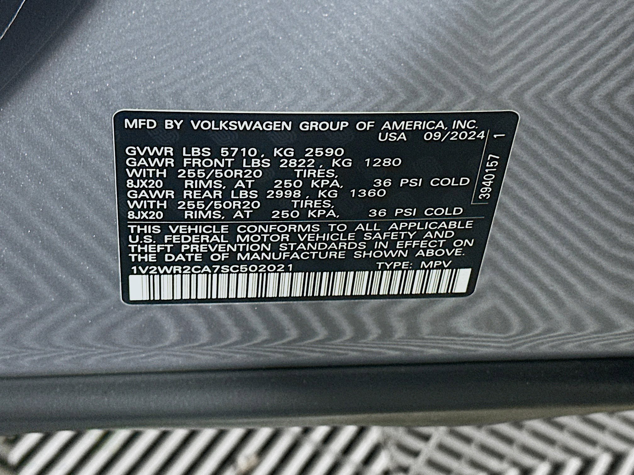 Used 2025 Volkswagen Atlas SE image 12