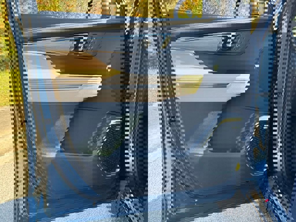 New 2026 Buick Enclave Preferred w/ Power Package image 17