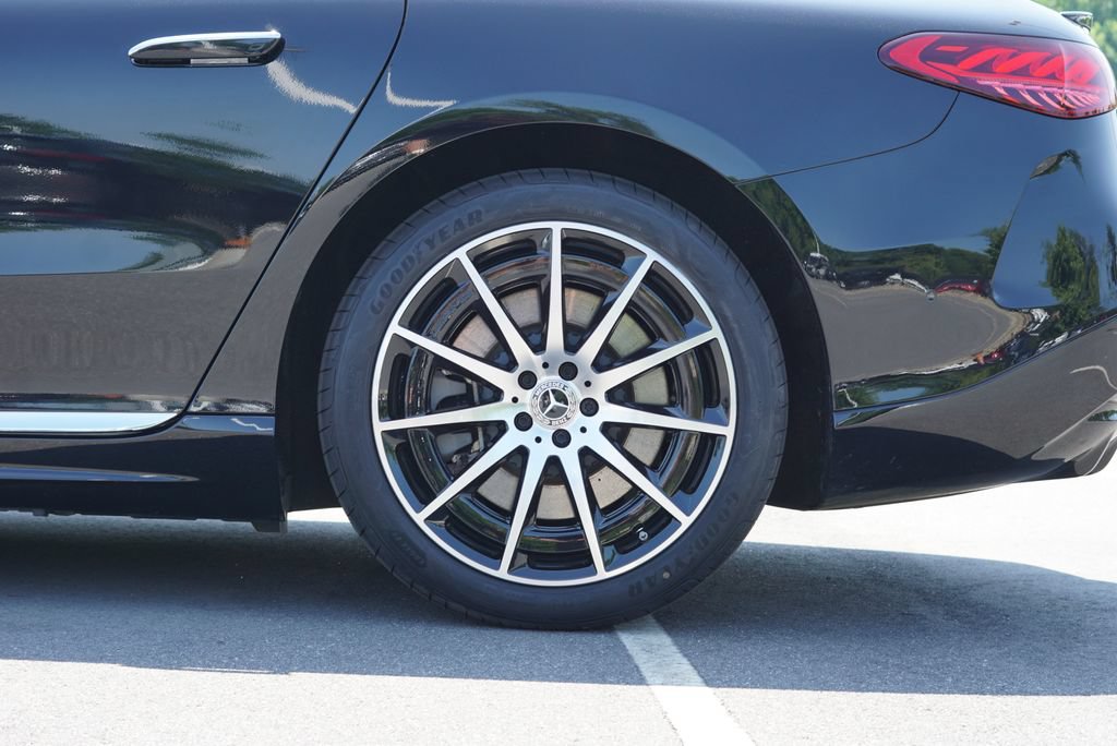 Certified 2023 Mercedes-Benz EQS 580 4MATIC Sedan image 13