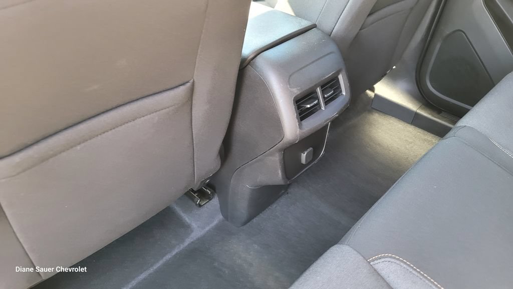 Used 2018 Chevrolet Equinox LT AWD/4WD image 26