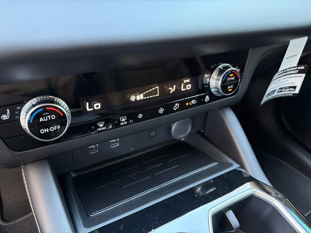 New 2026 Mitsubishi Outlander SE FWD image 45