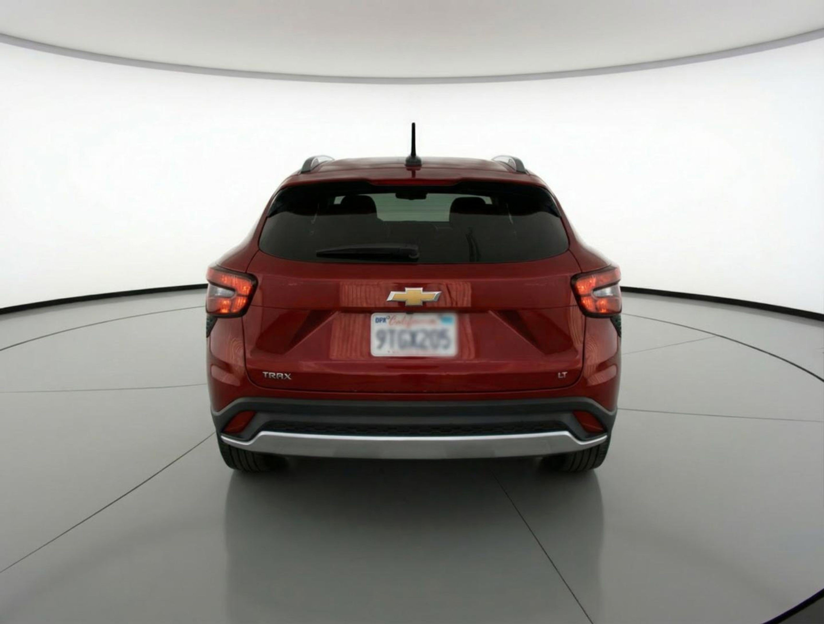 Used 2025 Chevrolet Trax LT w/ LT Convenience Package FWD image 7
