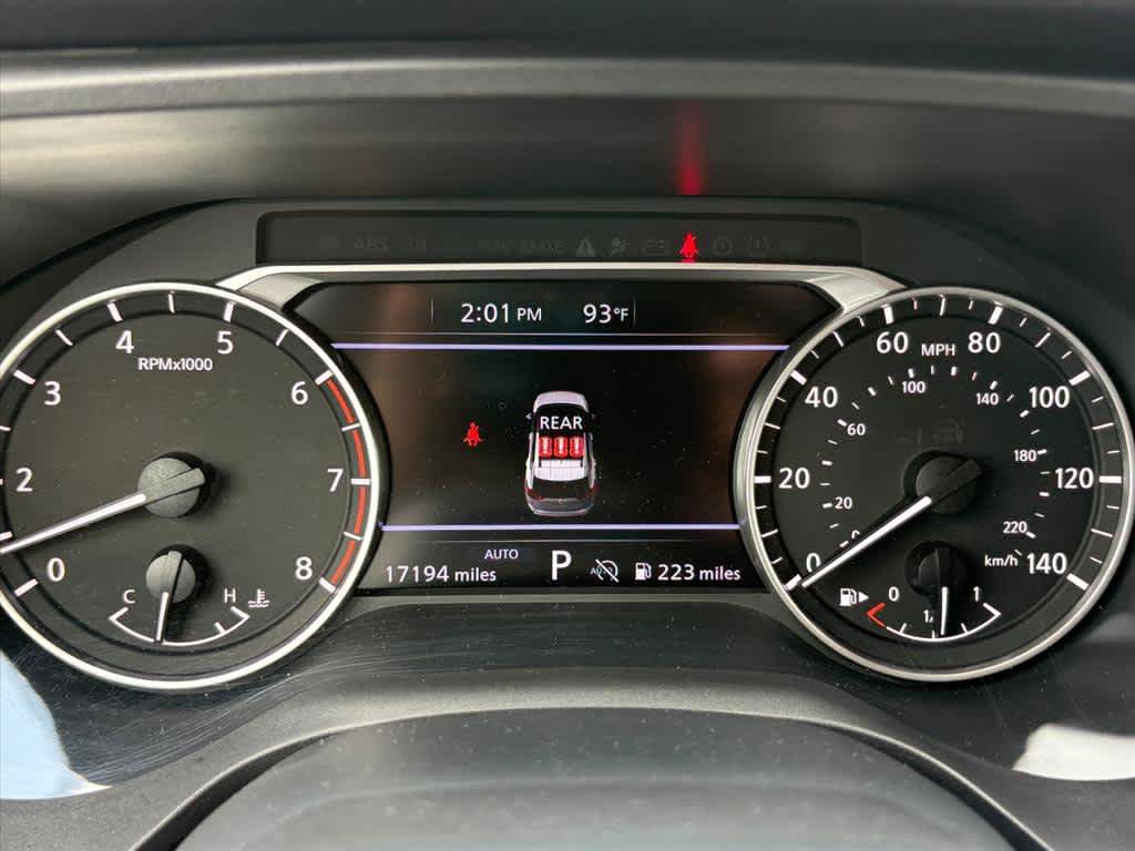 Used 2025 Nissan Rogue SV AWD/4WD image 13