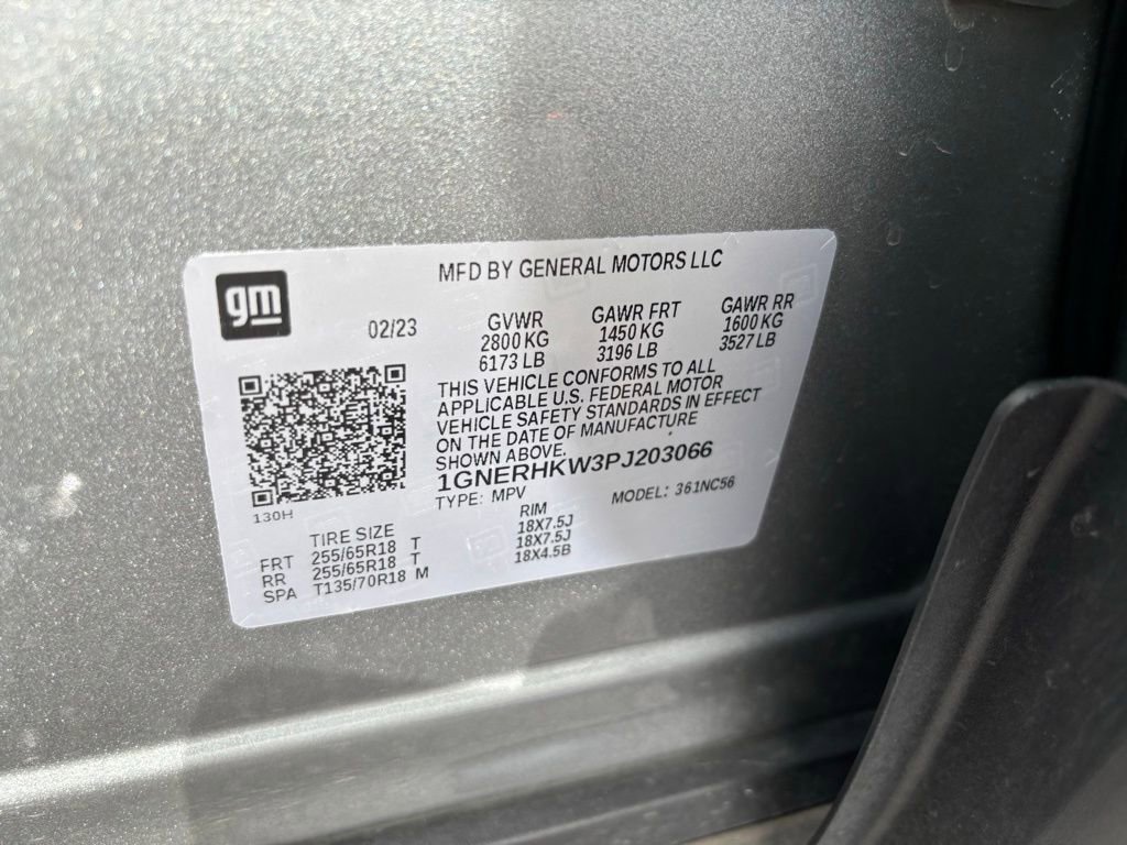 Used 2023 Chevrolet Traverse LT w/ LPO, Floor Liner Package FWD image 14