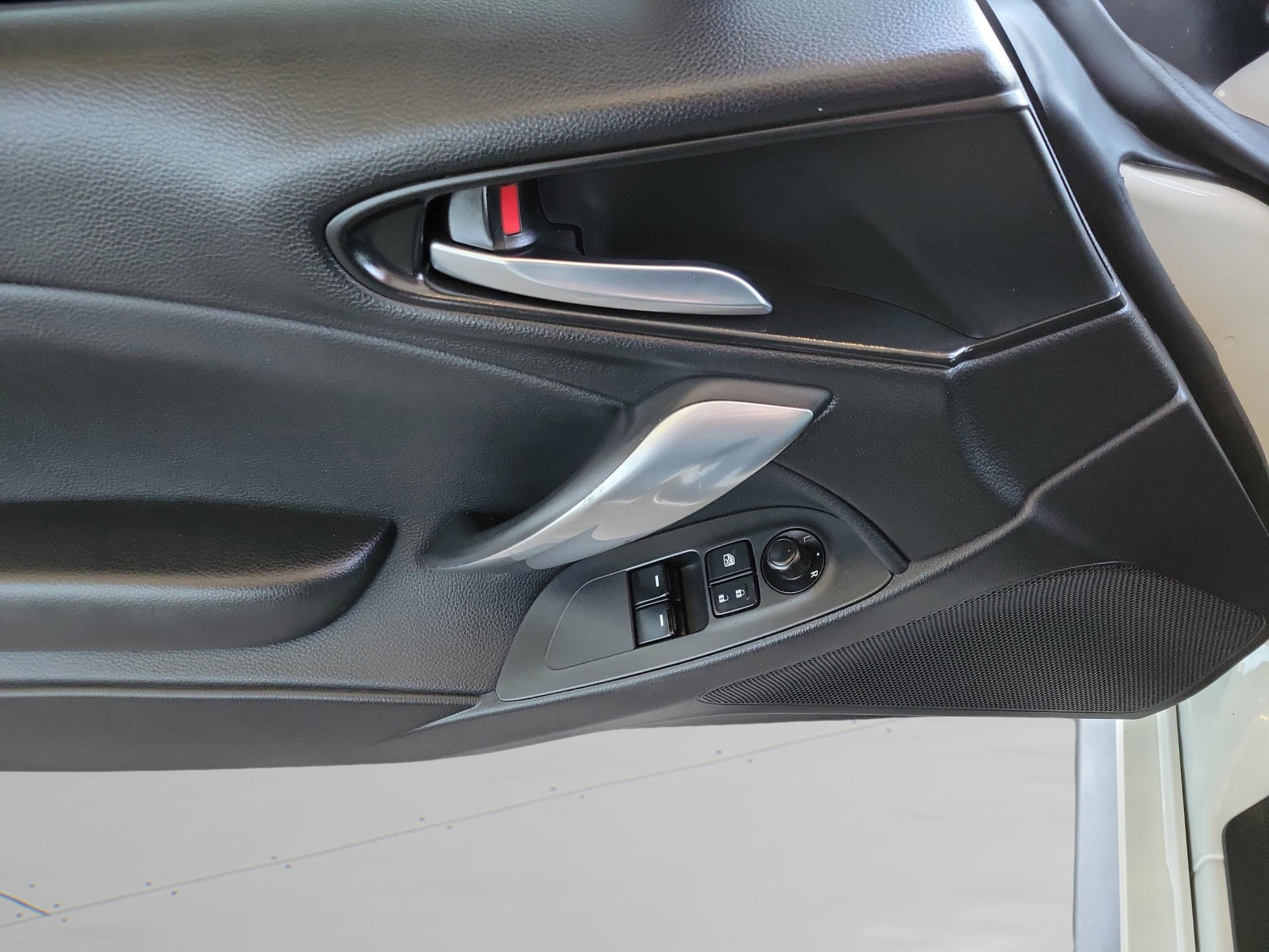 Used 2017 FIAT 124 Spider Abarth image 31