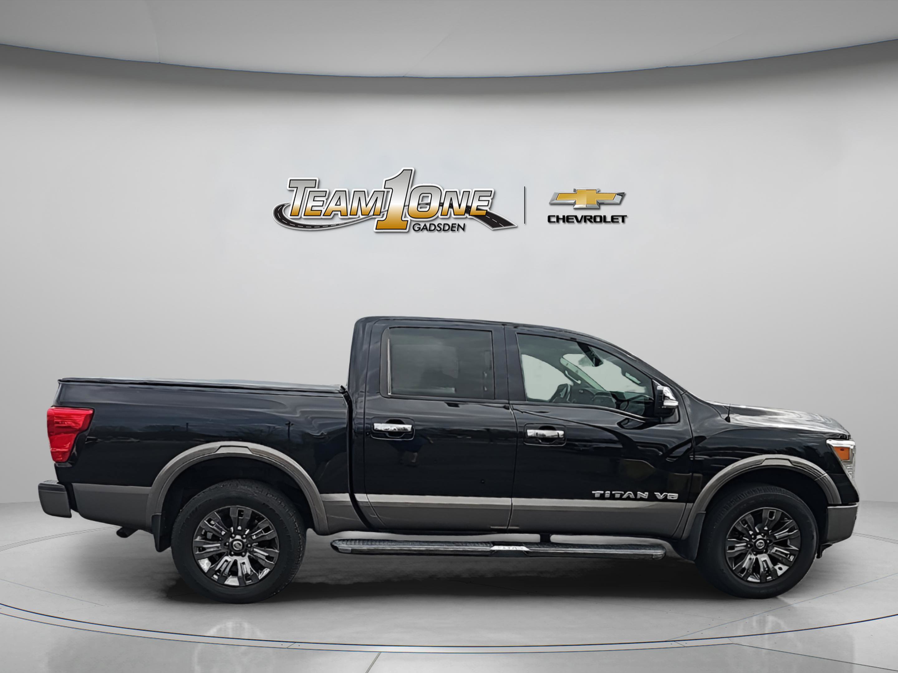 Used 2018 Nissan Titan Platinum Reserve w/ Platinum Utility Package image 7