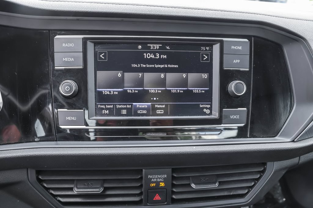Certified 2023 Volkswagen Jetta SE FWD image 21