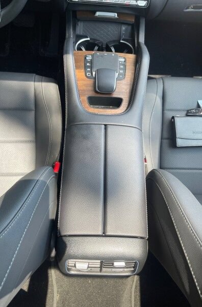 Certified 2025 Mercedes-Benz GLE 450 4MATIC image 9