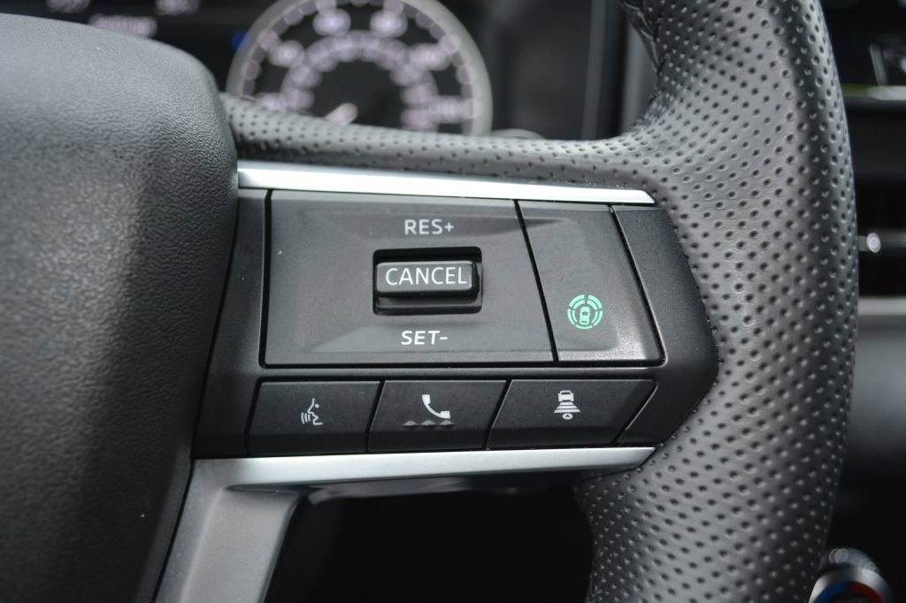 Used 2024 Mitsubishi Outlander SE image 17