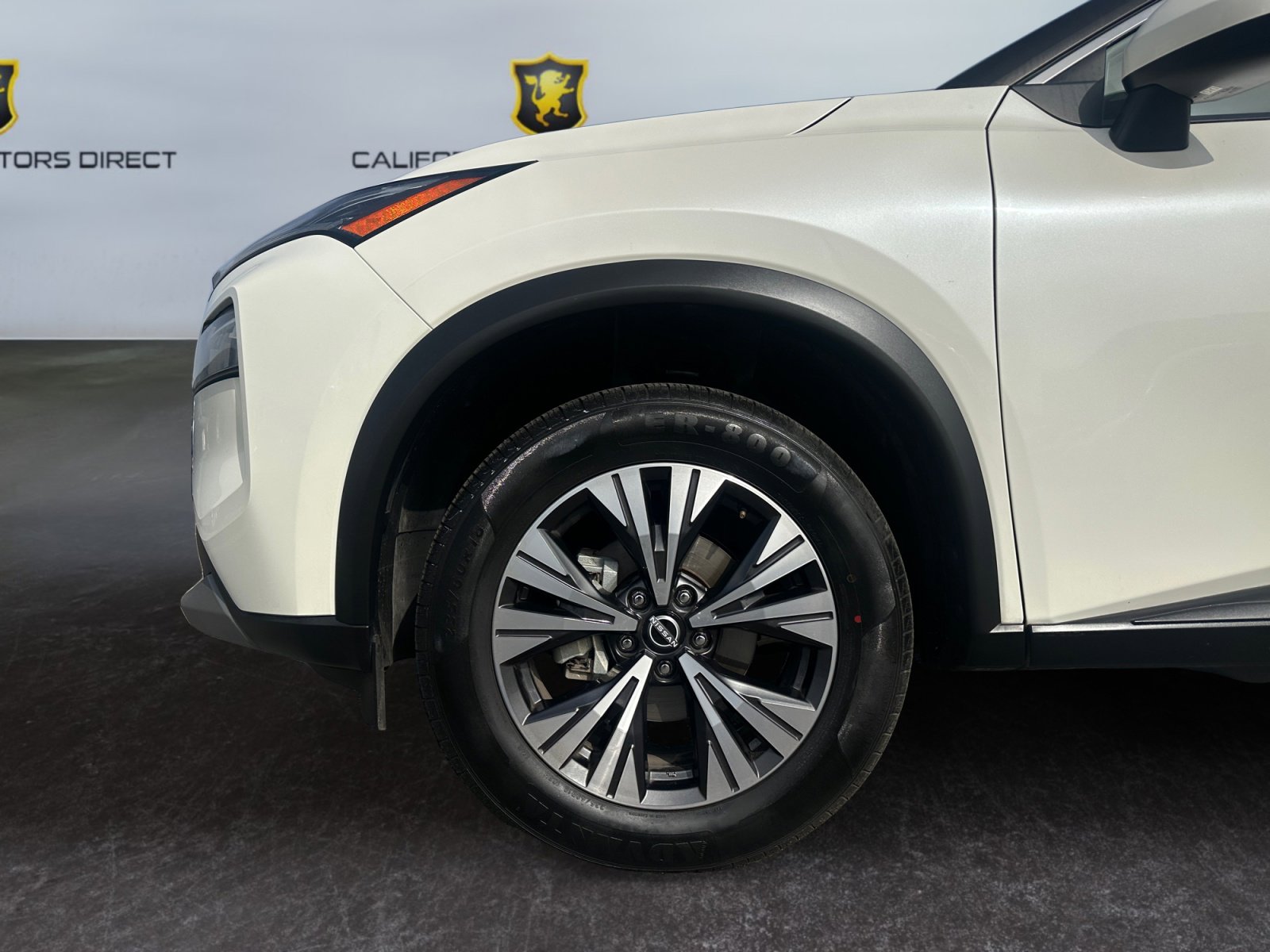 Used 2023 Nissan Rogue SV image 14