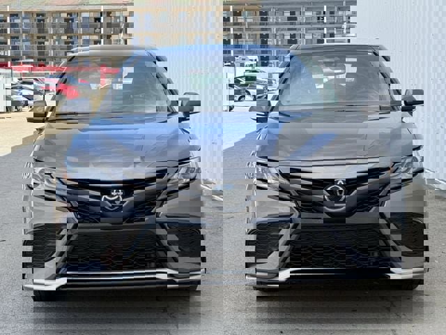Used 2024 Toyota Camry XSE FWD image 7