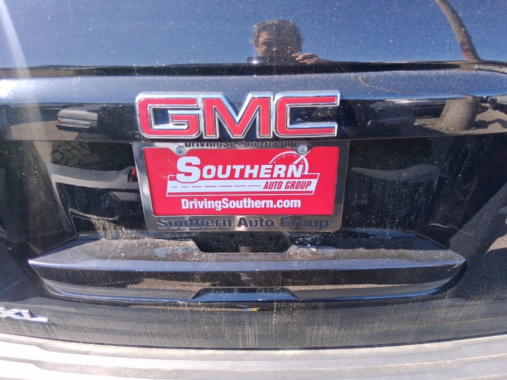 Used 2017 GMC Yukon XL SLT w/ Premium Edition image 14