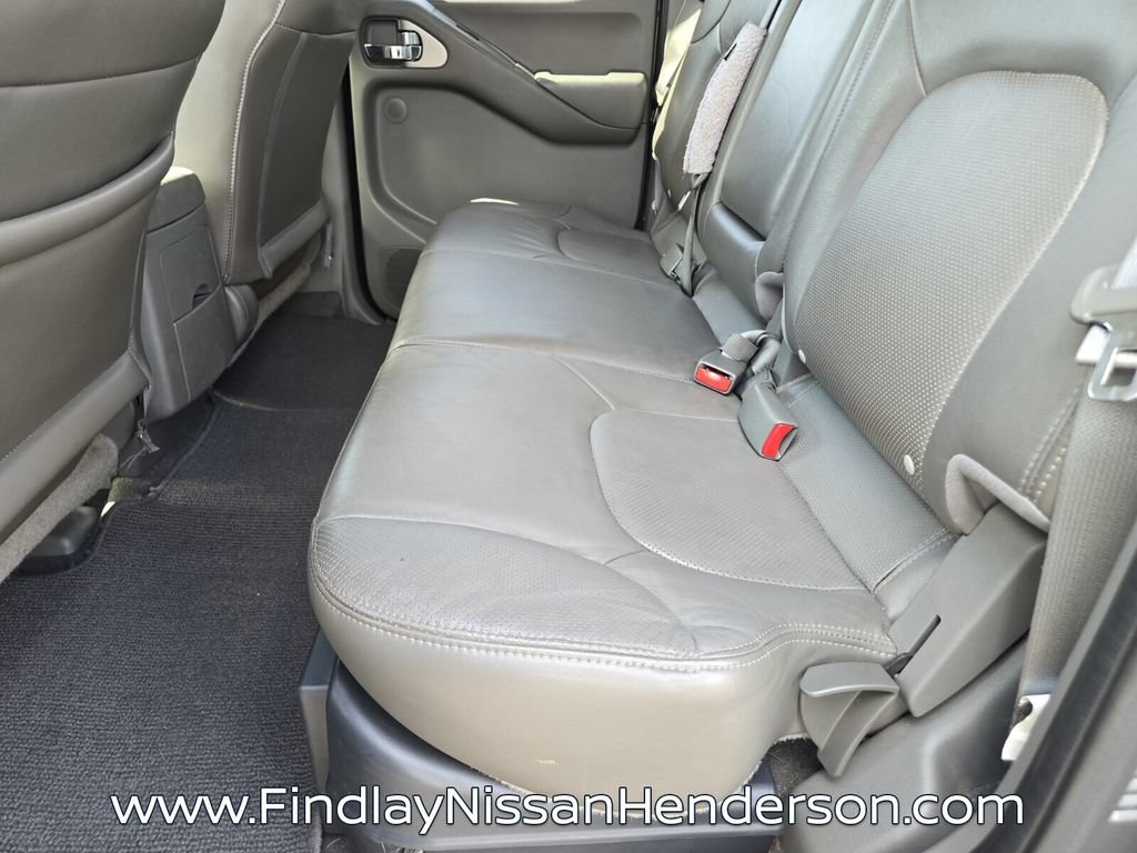 Used 2019 Nissan Frontier SL RWD image 11