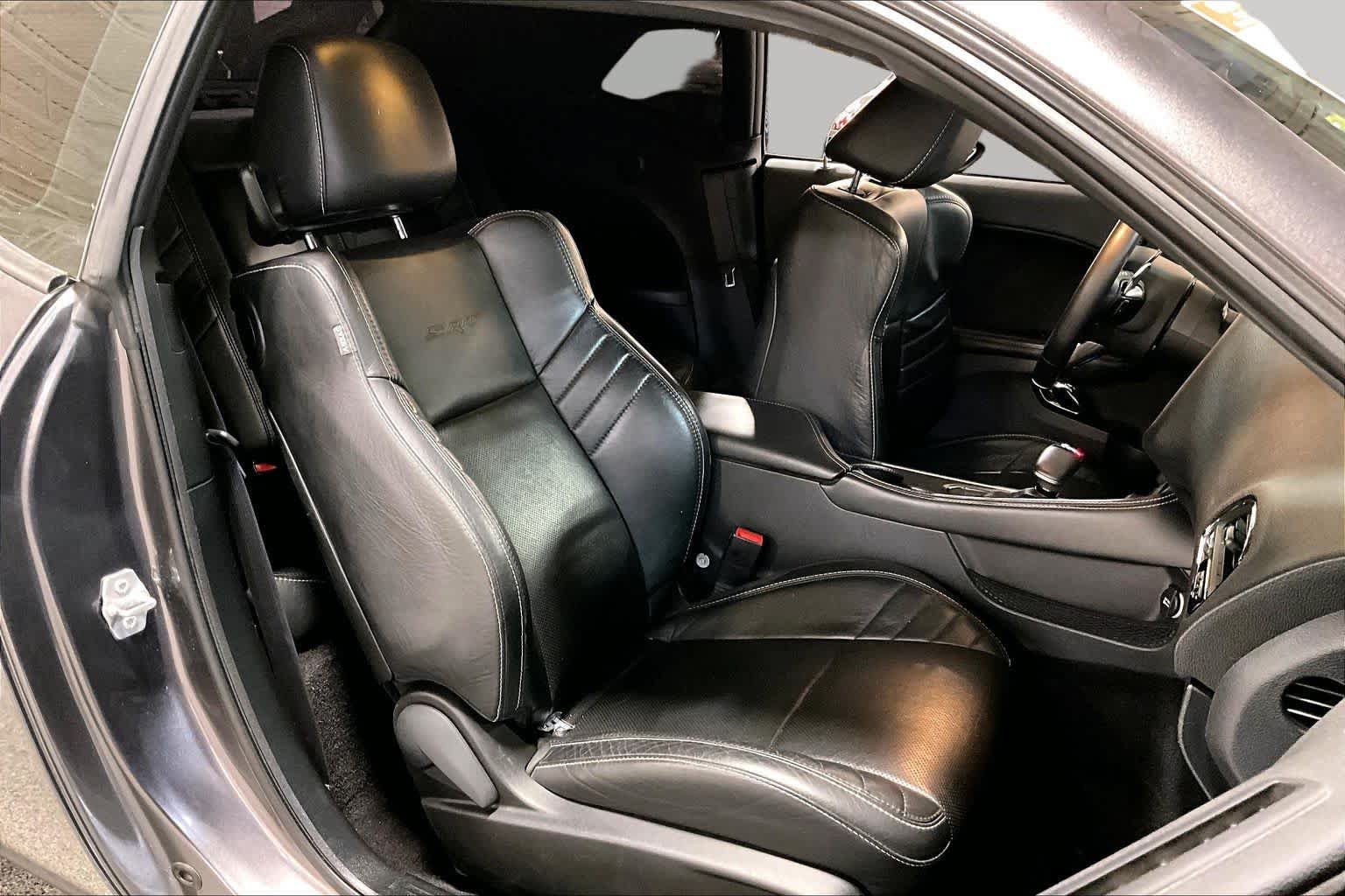 Used 2016 Dodge Challenger SRT Hellcat RWD image 9