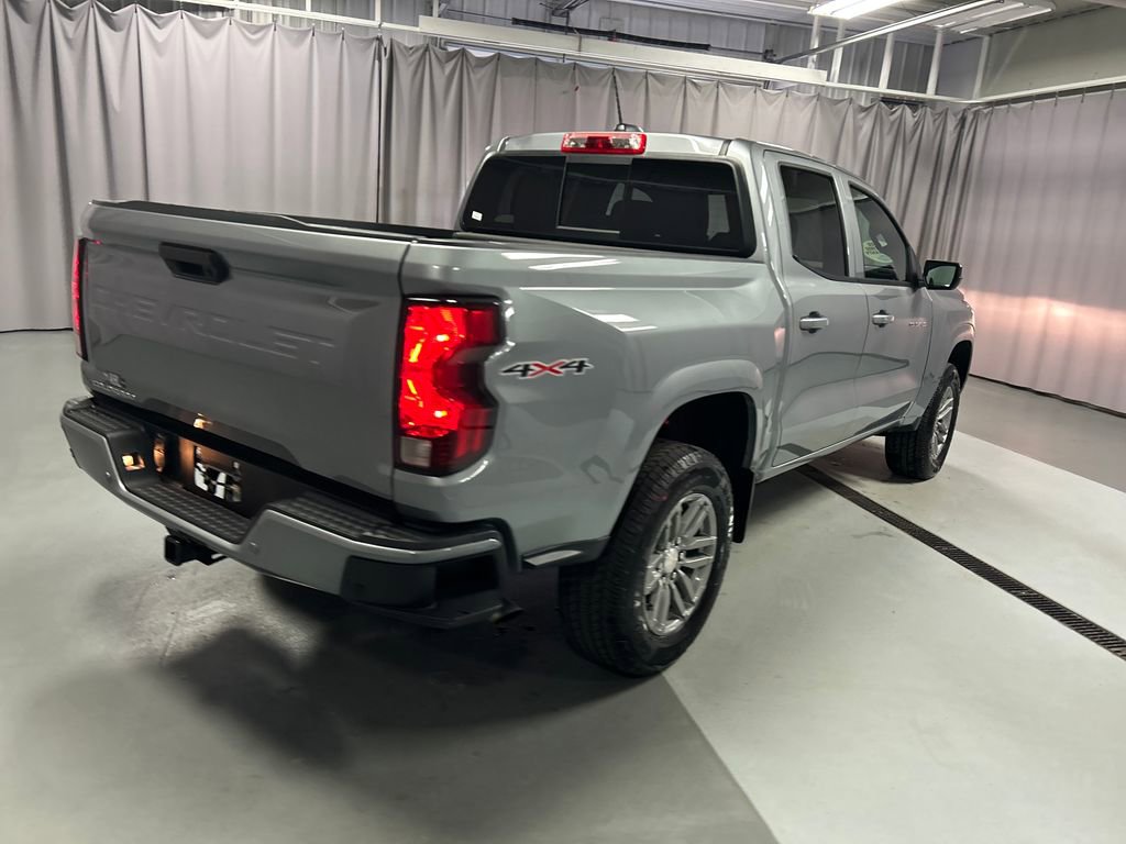 Used 2025 Chevrolet Colorado LT w/ Advanced Trailering Package AWD/4WD image 7