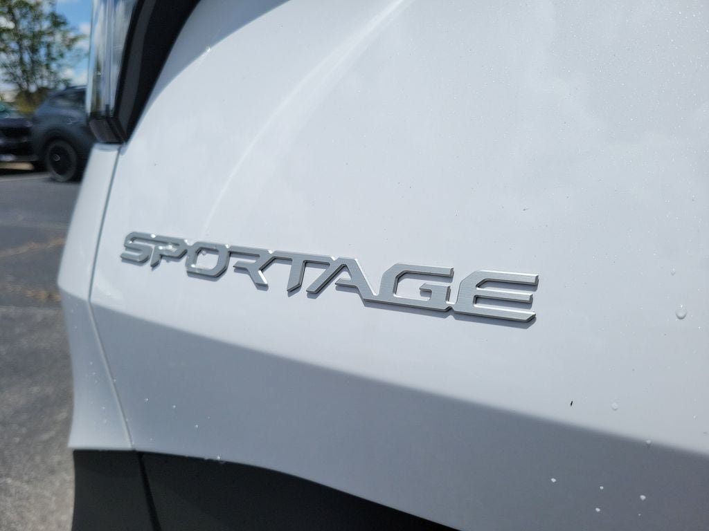 New 2026 Kia Sportage LX w/ LX Convenience Package FWD image 27