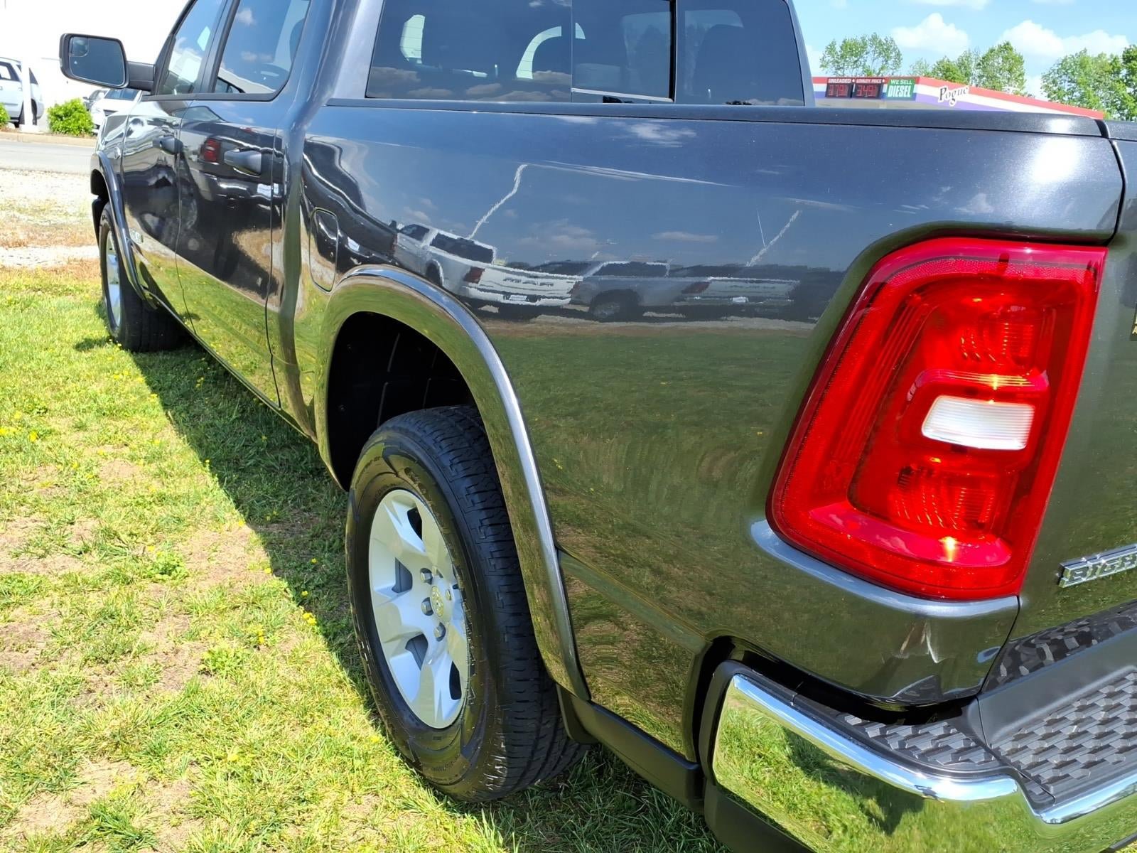 New 2026 RAM 1500 Big Horn AWD/4WD image 18