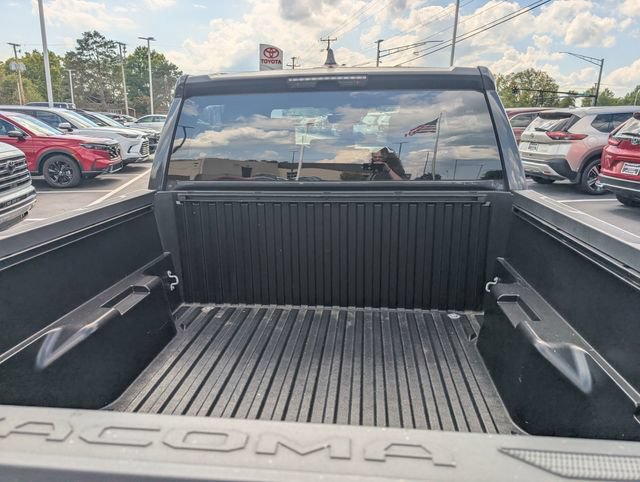 Used 2024 Toyota Tacoma SR5 AWD/4WD image 9