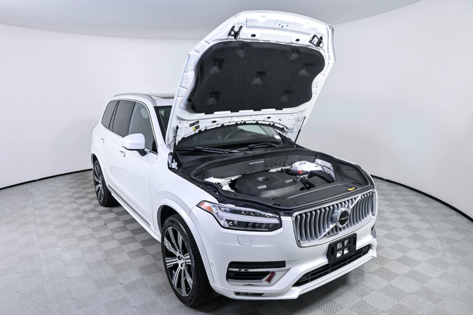 Used 2022 Volvo XC90 T6 Inscription w/ Advanced Package AWD/4WD image 32