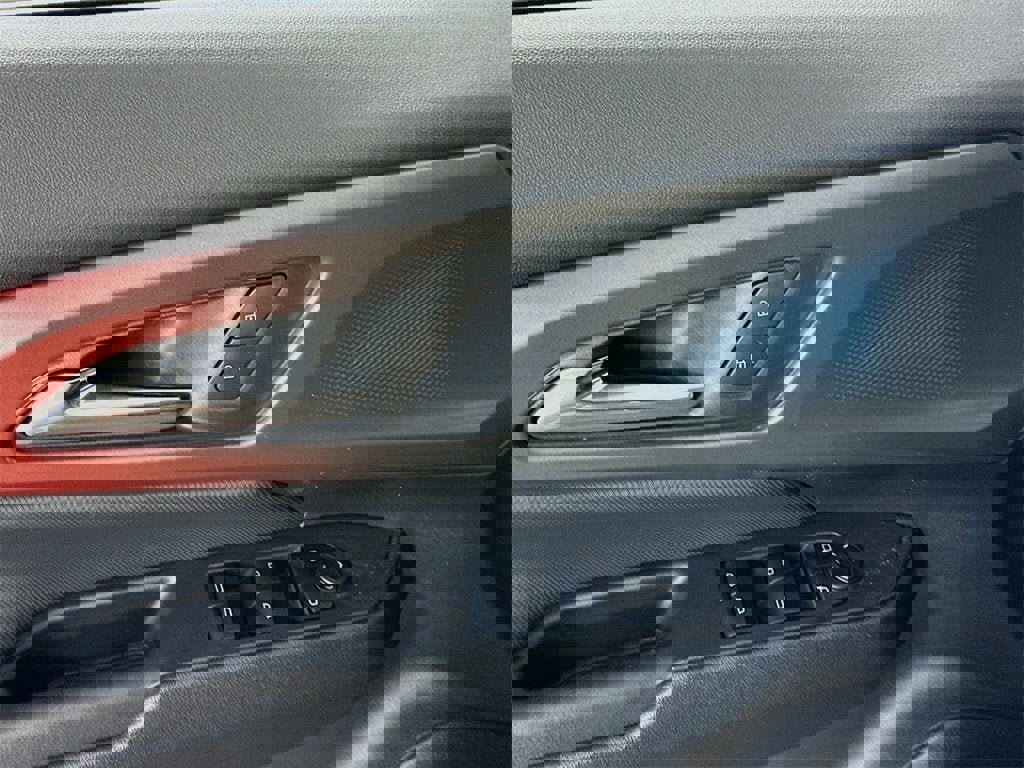 New 2026 Chevrolet Equinox EV RS image 13