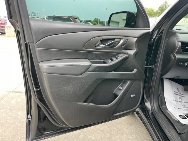 Used 2023 Chevrolet Traverse Premier w/ Redline Edition AWD/4WD image 35